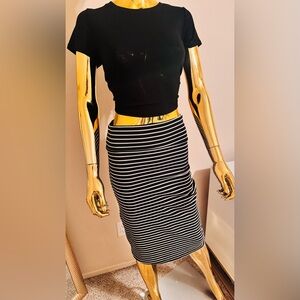 Popular Basics Black and White Striped Form-fitting Pencil Women's Skirt, Size L